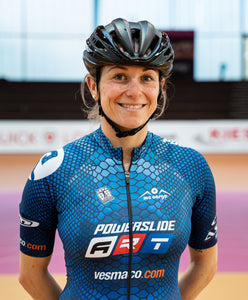 Laethisia_Schimek_Powerslide_Racing_Pro_Team_2022_lifestyle