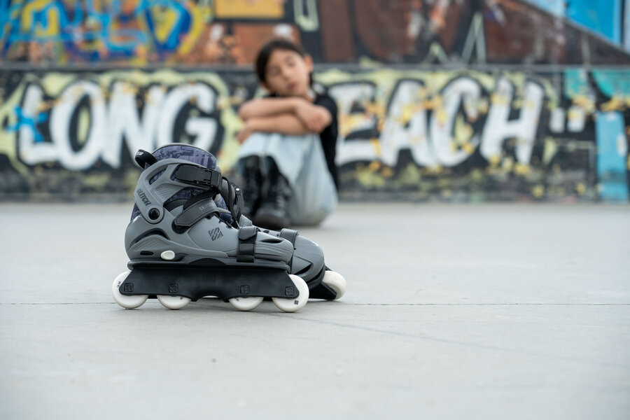 USD - Glitch adj. Grey/Black - in action